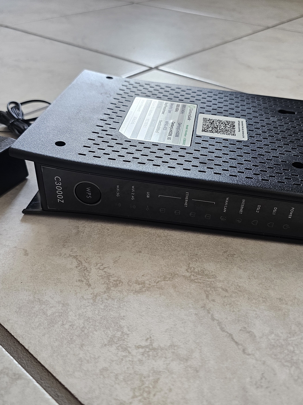 C3000Z Black Wireless Router / Modem - Picture 3 of 3